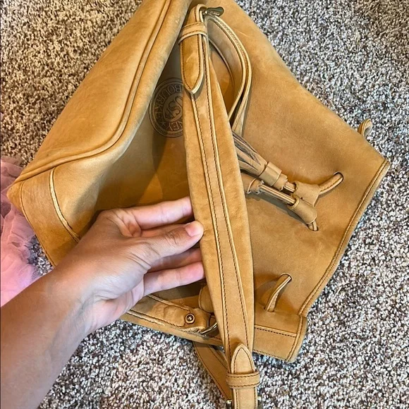 Vintage Dooney & Bourke Tan Leather Bucket Bag - Picture 10 of 13